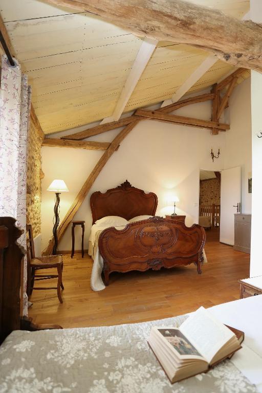 Chambres D'Hotes Leone Haute Saint-Avit-Rivière Zimmer foto